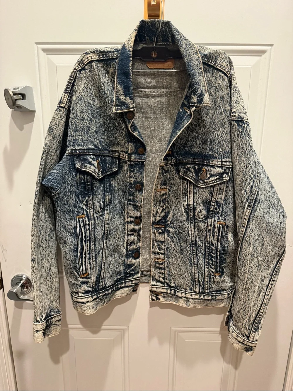 Vintage Levi's acid wash denim jacket sz L